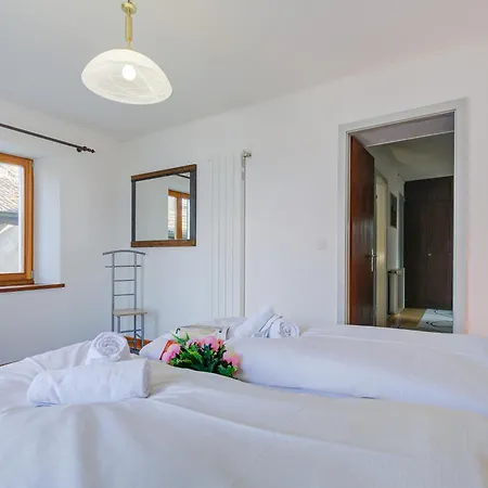 Apartment Casa Patrizia Gambarogno With & Mountain Views - Happy *