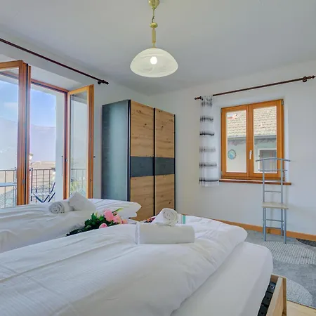 Casa Patrizia Gambarogno With & Mountain Views - Happy * Caviano