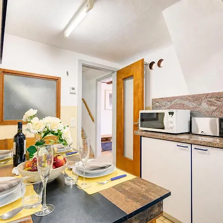 Casa Patrizia Gambarogno With & Mountain Views - Happy Apartment *